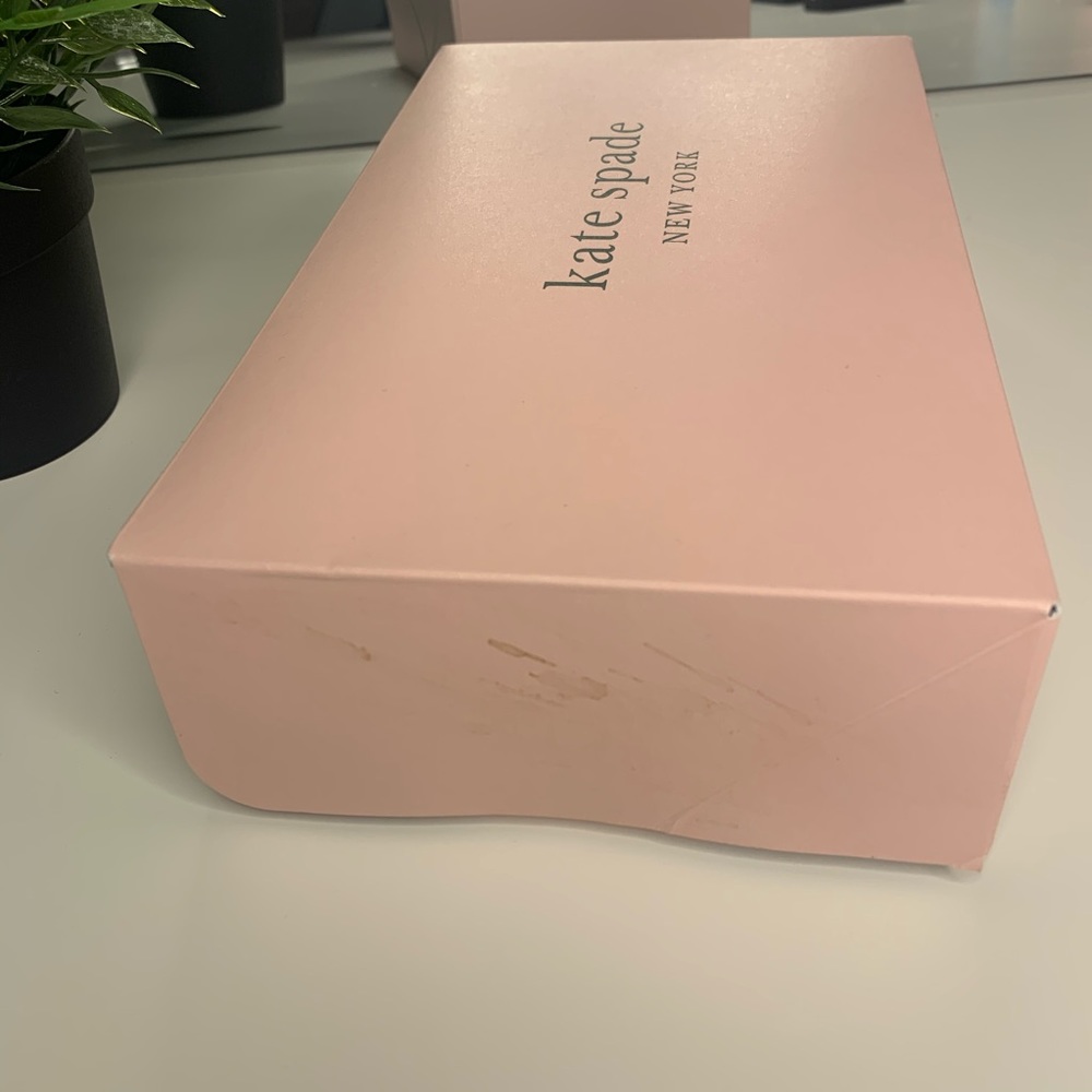 Kate Spade Wallet - Picture 6 of 6
